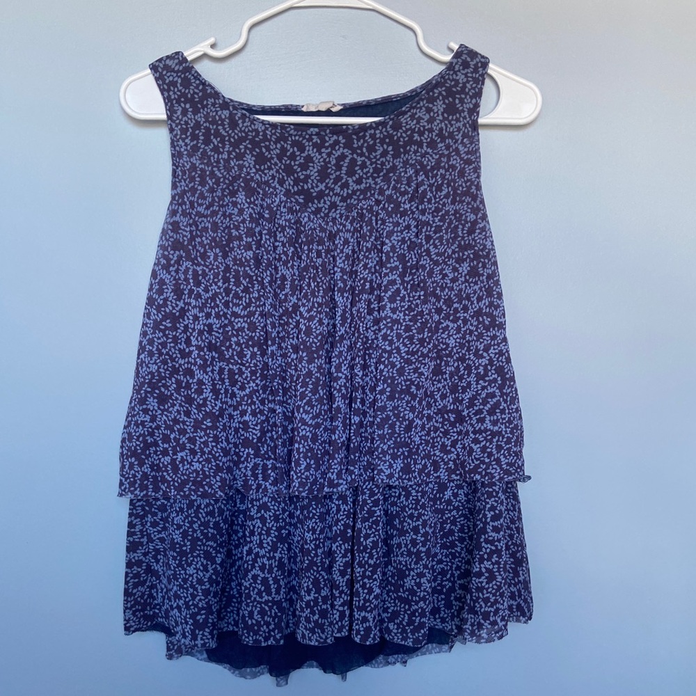 Flowy navy blue white floral sleeveless tank top S
